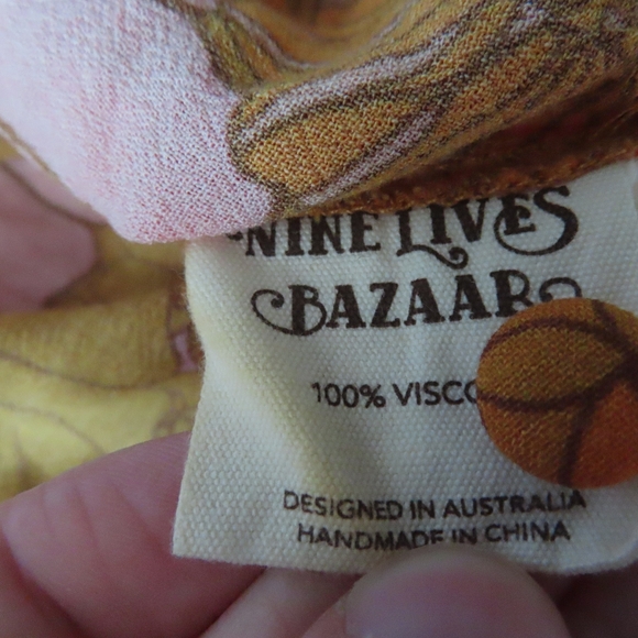 Nine Lives Bazaar floral Blouse viscose sz 10 - Picture 6 of 6